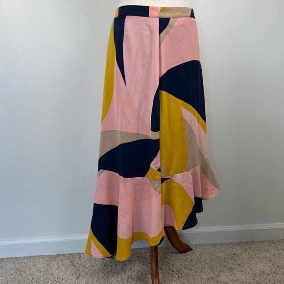 NWT Bar III Abstract Geo Midi Skirt Size 4 - Picture 1 of 7
